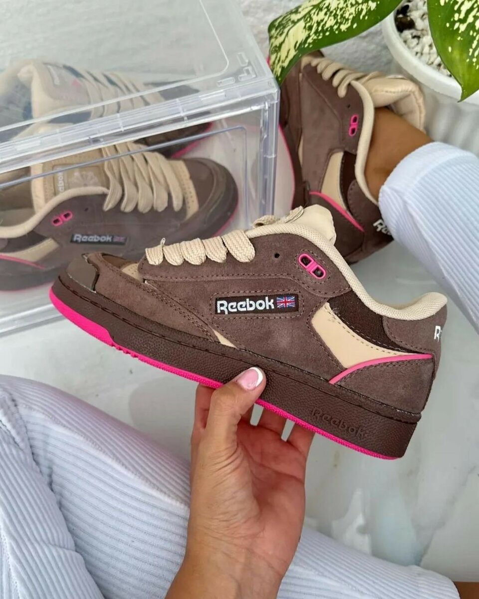 REEBOK CLASSIC