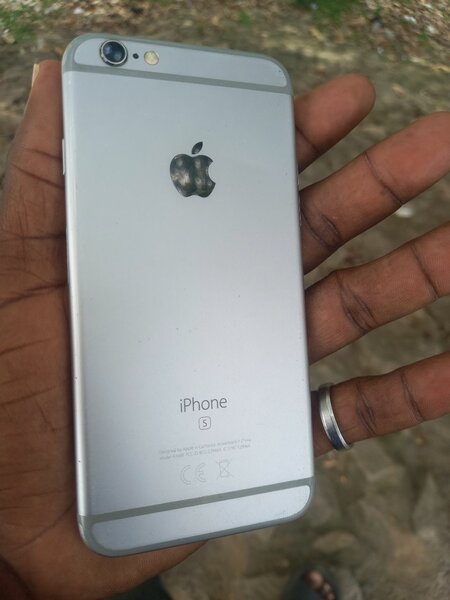 iPhone 6s en Argent 32 Go