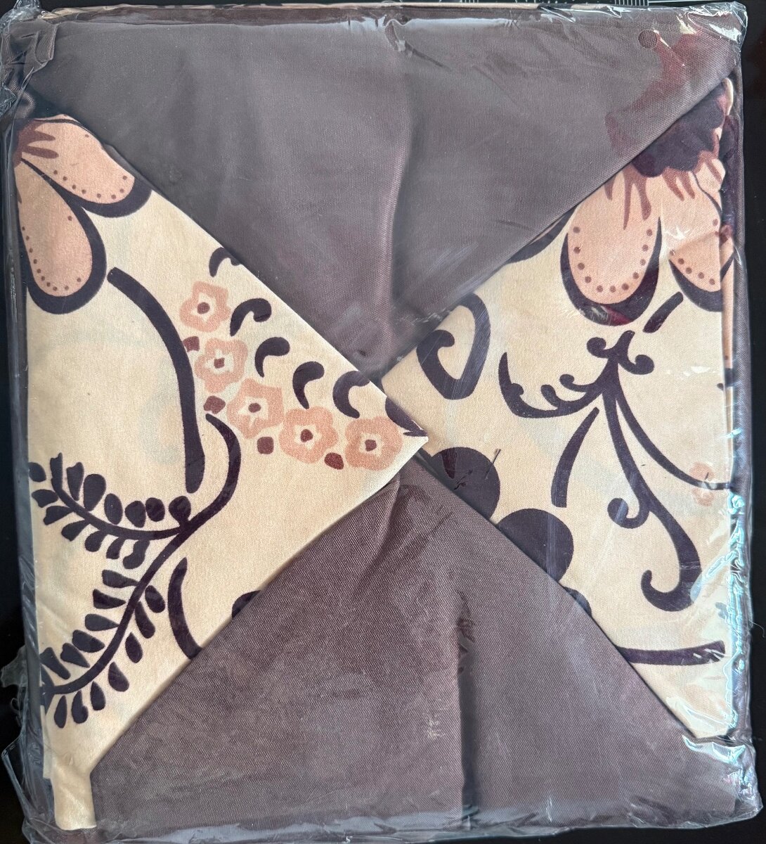 Couvre-lit élégant motif floral