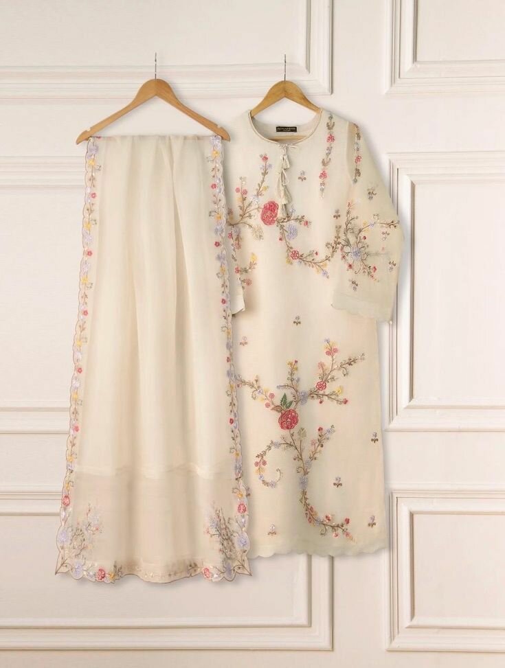 Organza 3 Peace Suit