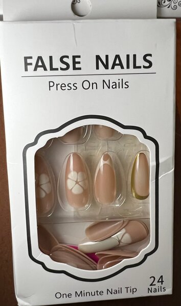 Ongles Postiches Élégants