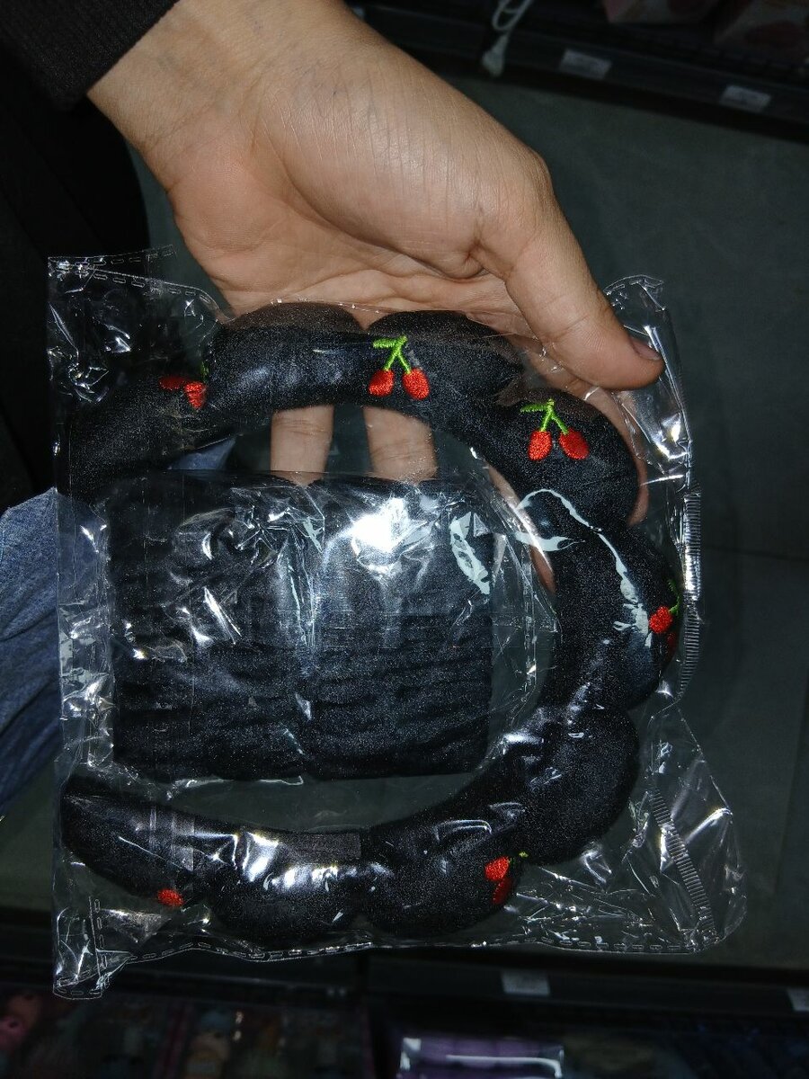 Serre-tête en tissu cerise