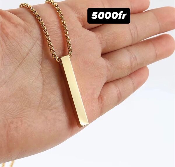 Collier pendentif barre élégante