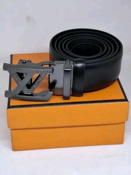 Ceinture en cuir avec boucle élégante