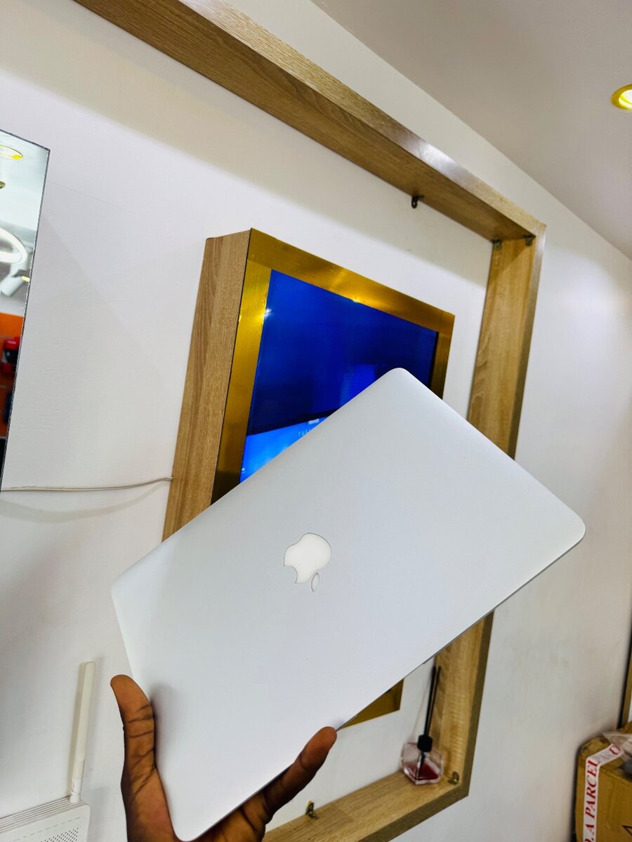 MACBOOK AIR 2015