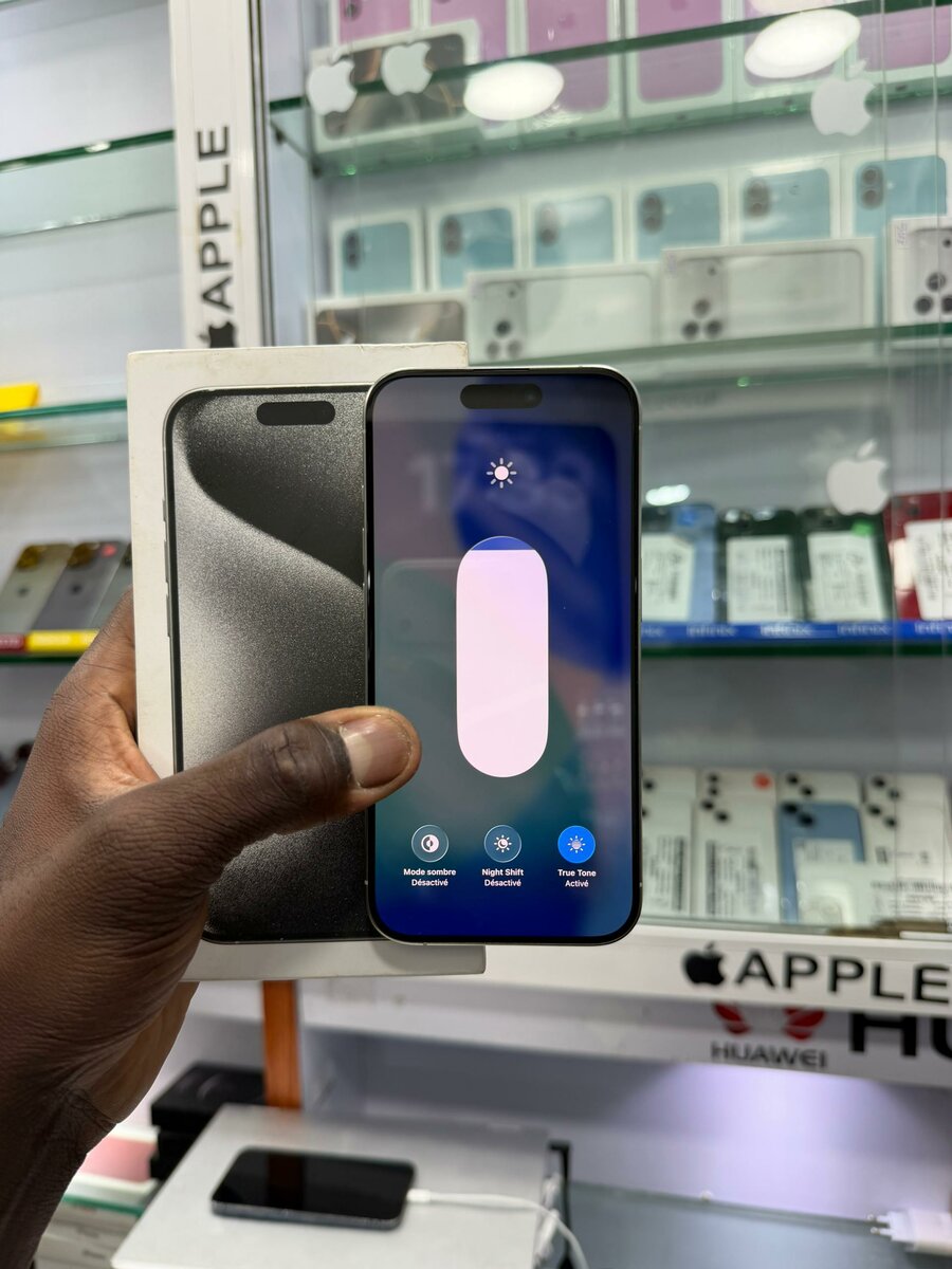 15 pro 128Go tout est ok