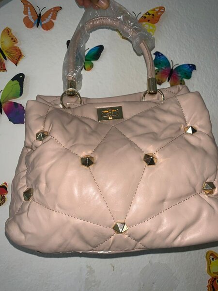 Sac à main élégant croco