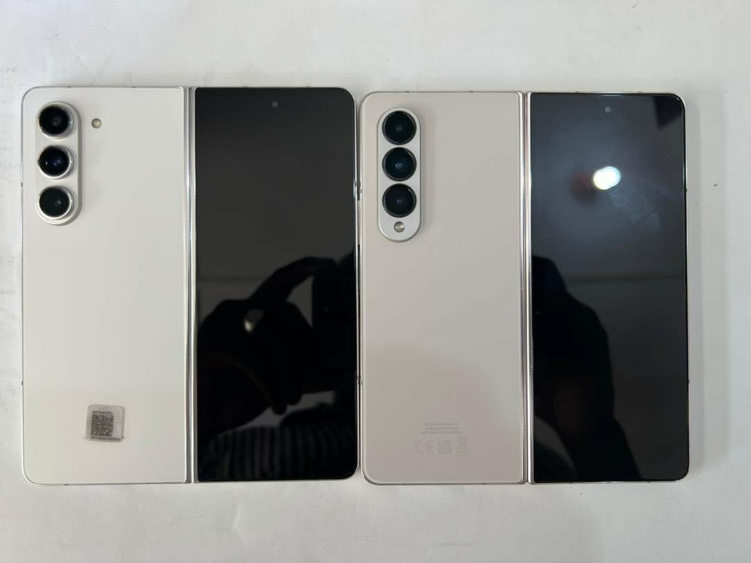 Samsung Galaxy  Fold 5 256GB Fold 4 512GB