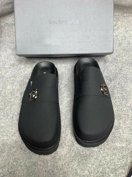 Sandales Toga Virilis en cuir