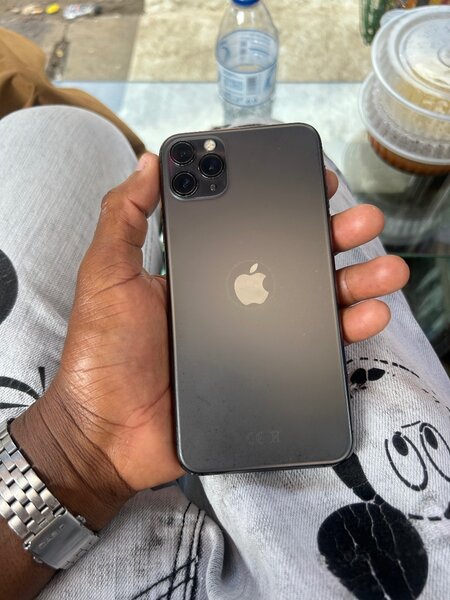 iPhone 11 Pro max