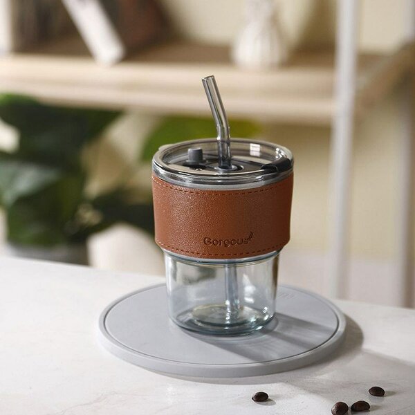 Tasse en verre élégant