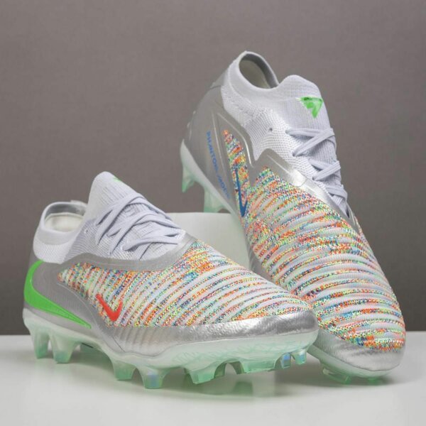Chaussures de Football Innovantes