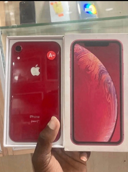 iPhone XR Rouge 64GB 4G