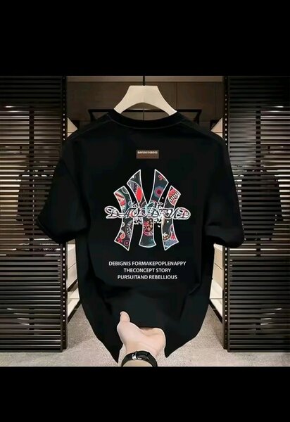 T-shirt design graphique tendance