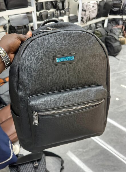 Sac à dos en cuir élégant