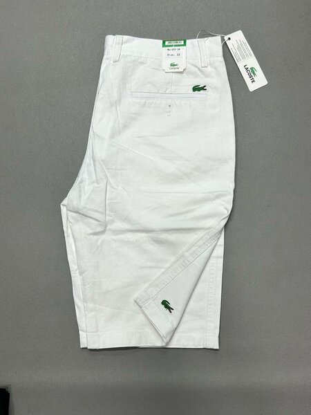 Shorts blancs élégants Lacoste