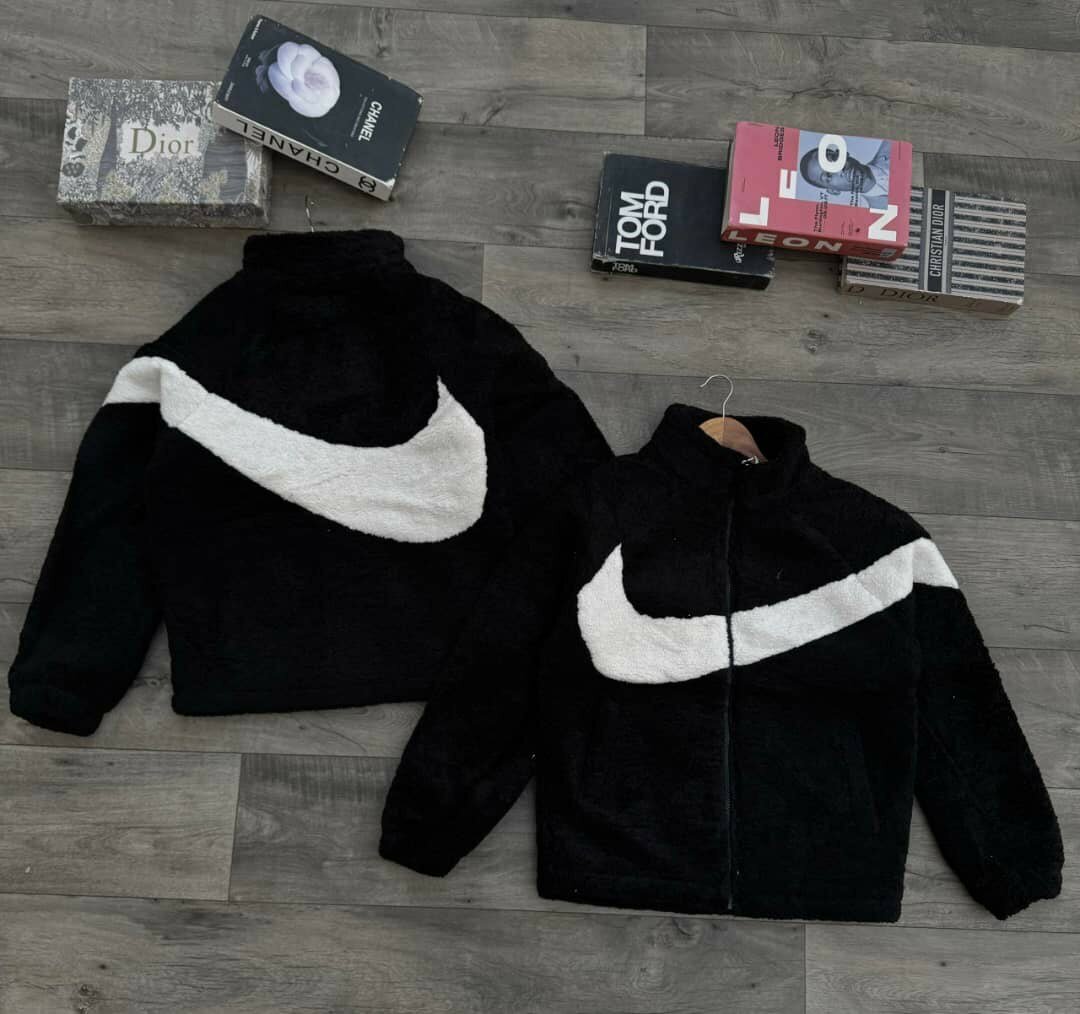 UNISEX NIKE SWEATERS