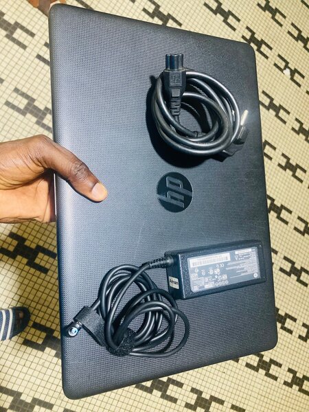 HP DUAL CORE 10/10 4gb/500gb