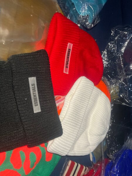 Bonnets en tricot unisexes