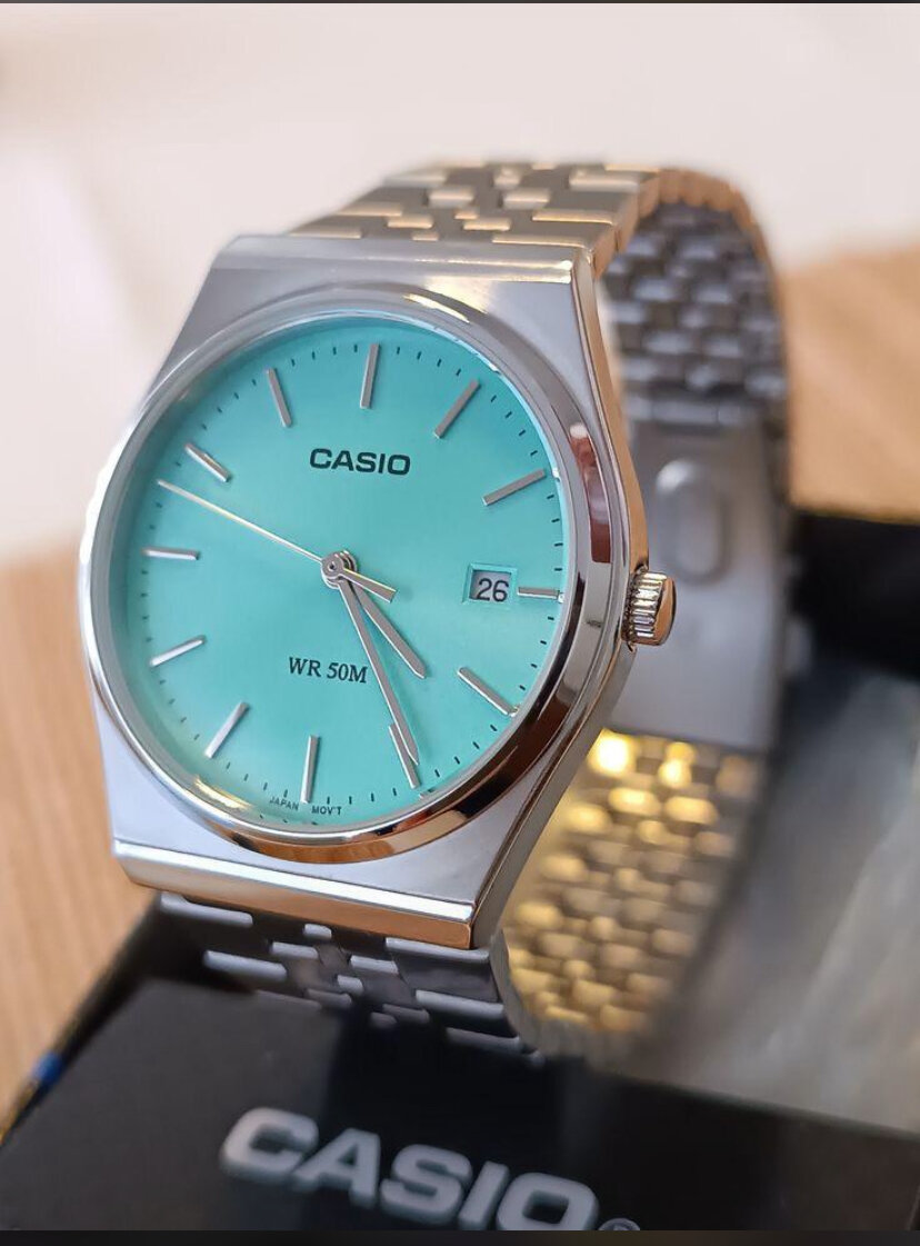 Montre Casio Quartz Classique