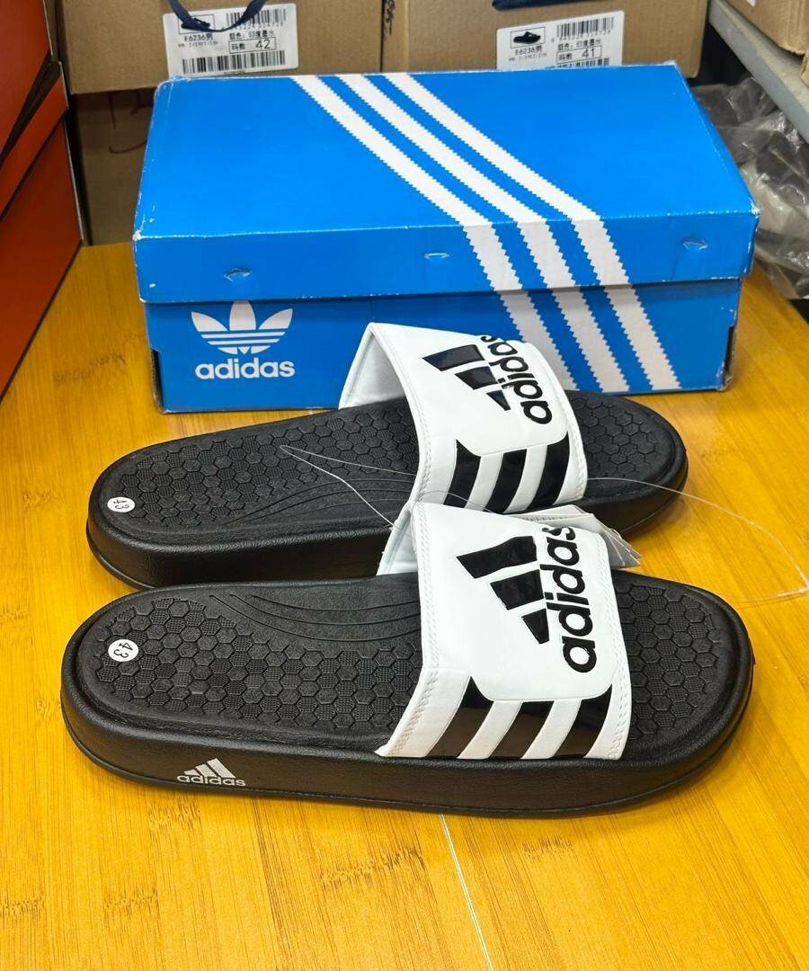 Tongs Adidas confortables