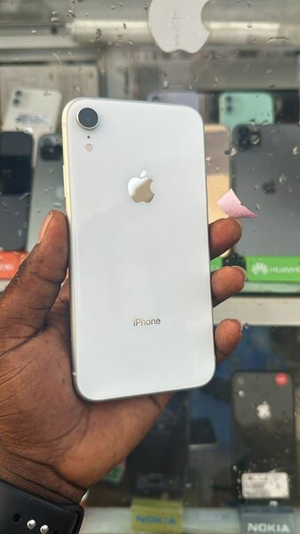 iPhone xr 128gig