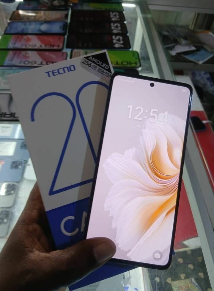 Tecno Camon 20