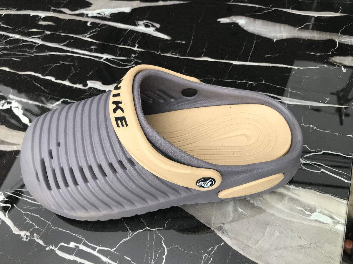 Sabots confortables unisexes