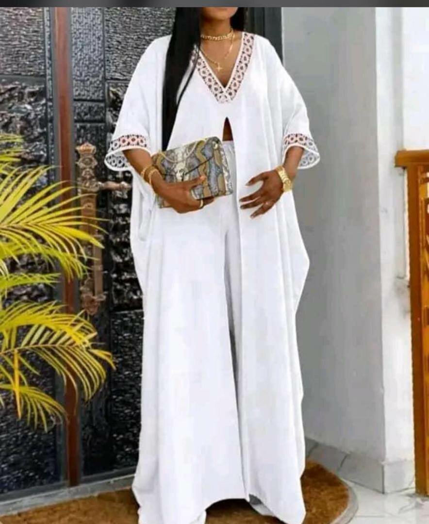 Élégant Caftan Blanc Femme
