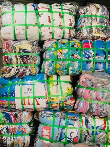 BAL DE FRIPERIE DE TOUT GENRE