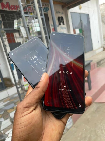 TCL 10 5G UW QUASI NEUF IMPORTÉ 128GIGA/6GIGA