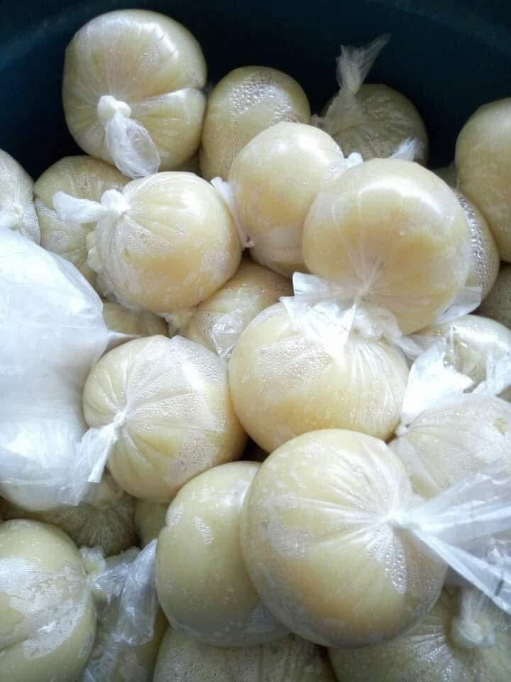 Placali sauce graine