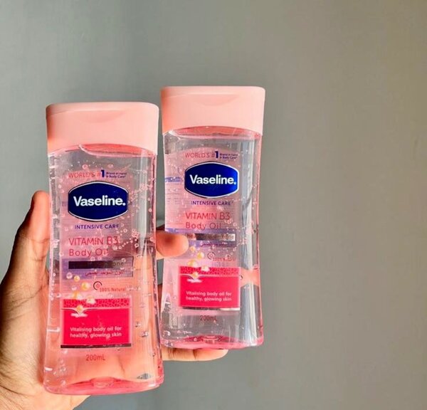 Vaseline Huile Corps Vitaminée