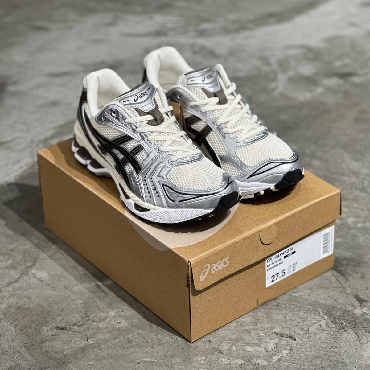 Chaussures Asics KAYANO 14