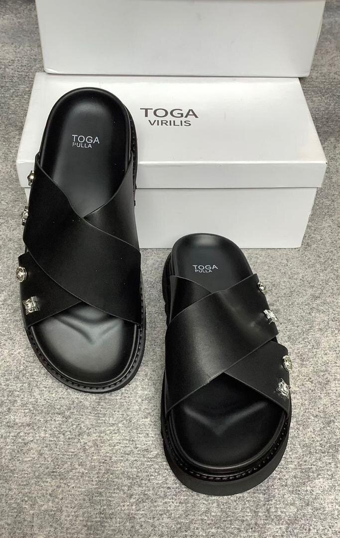 Sandales en cuir noir Toga