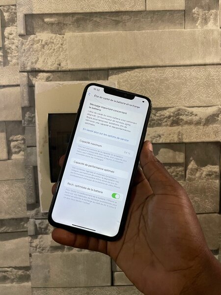 iPhone 11Pro MAX 64Go Propre