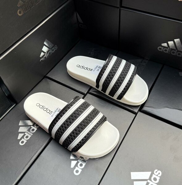 Tongs Adidas confortables