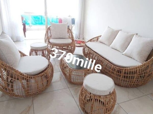 Canapé moderne confortable