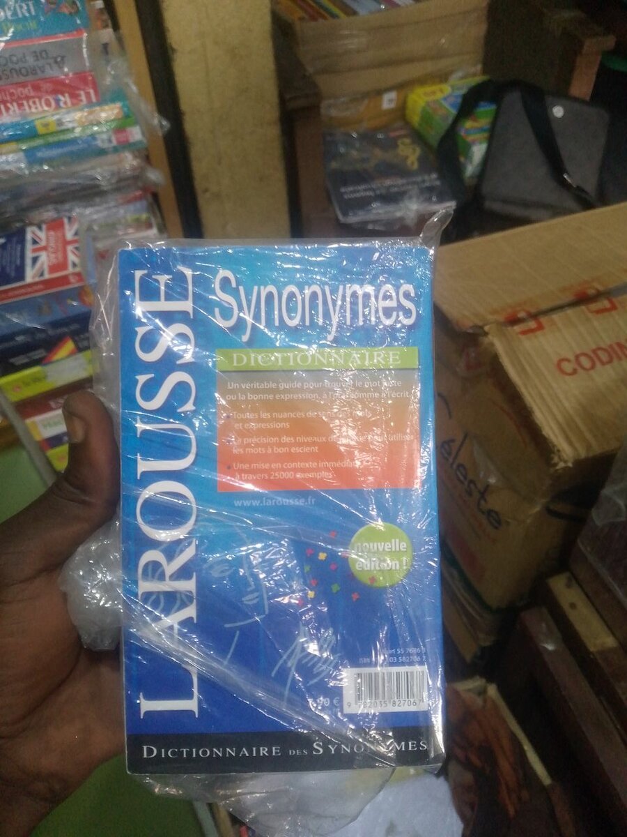 Dictionnaire Larousse poche français