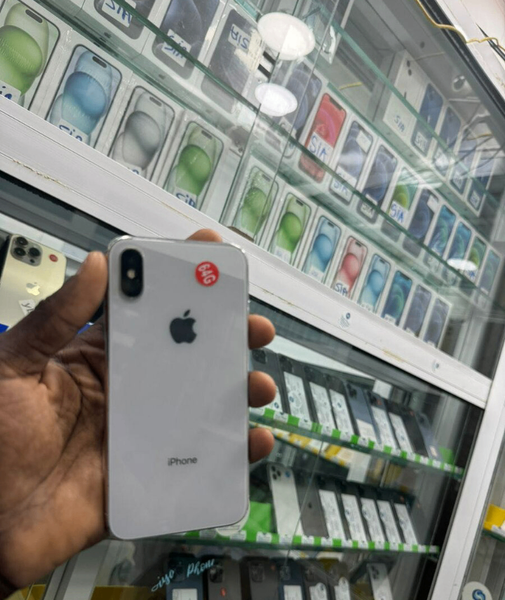 Iphone x 64 Go