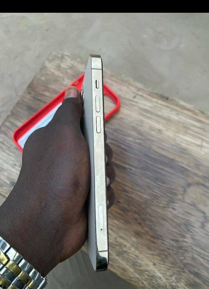 iPhone 12 Pro 128Go argent