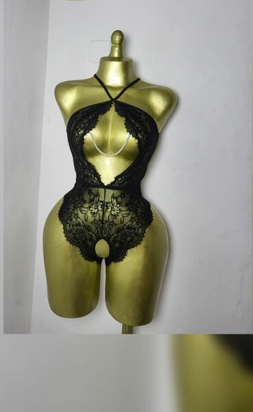 Body en dentelle noire sexy