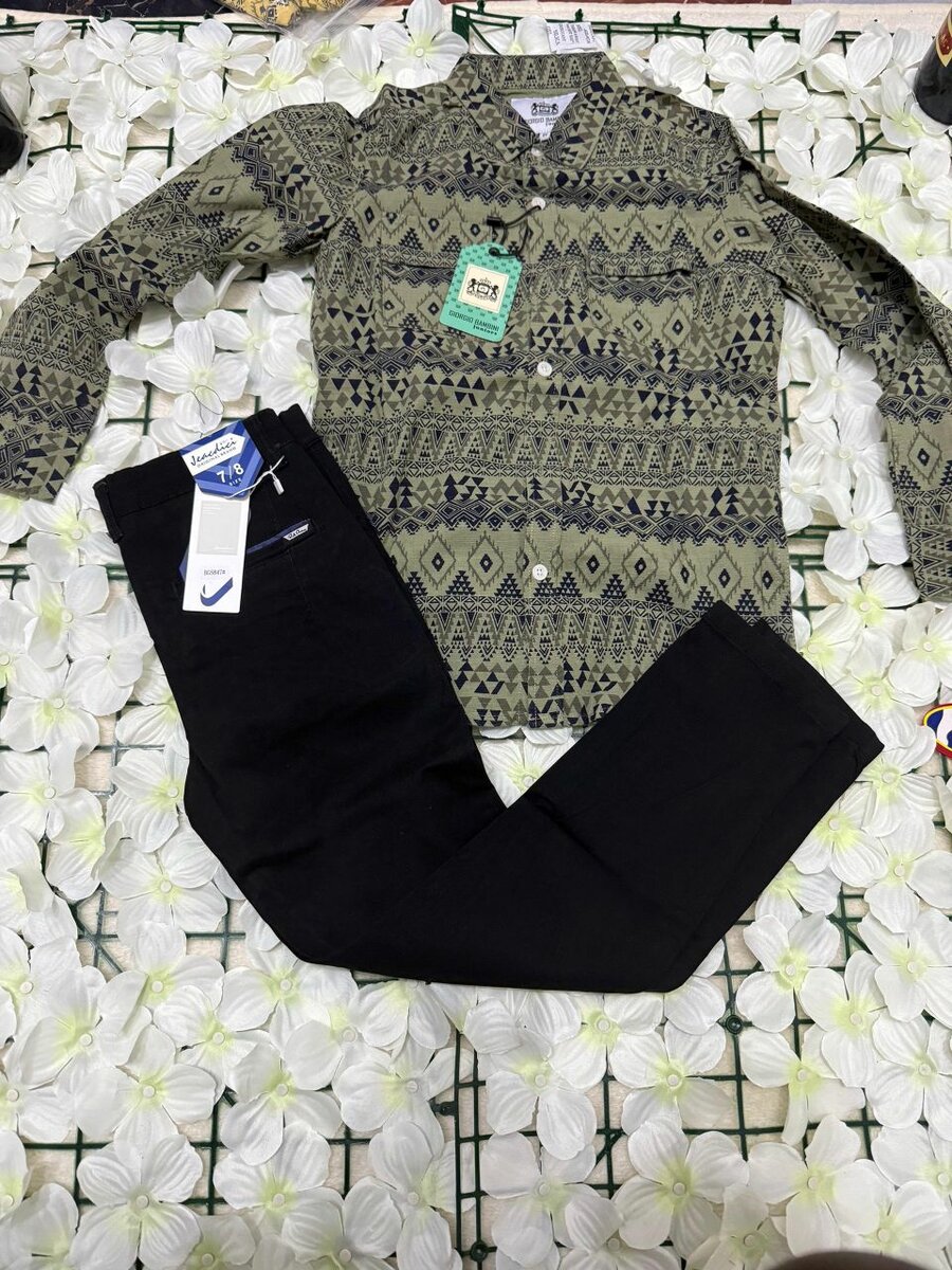 Ensemble chemise et pantalon