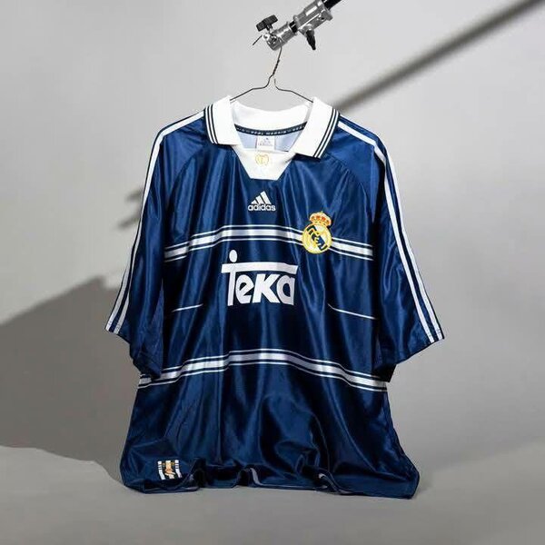 Maillot rétro Real Madrid