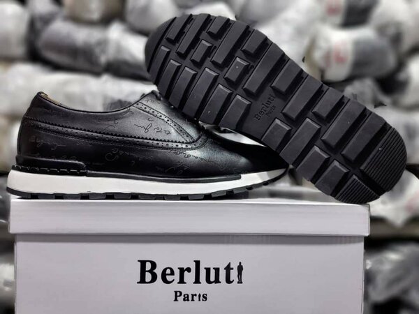 Chaussures en cuir Berluti