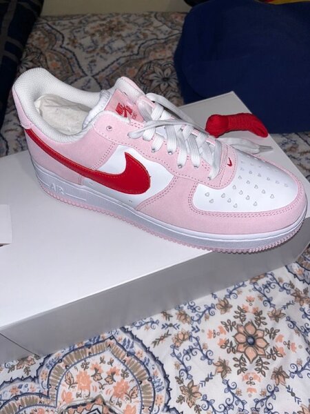 Nike airforce 1 love letter