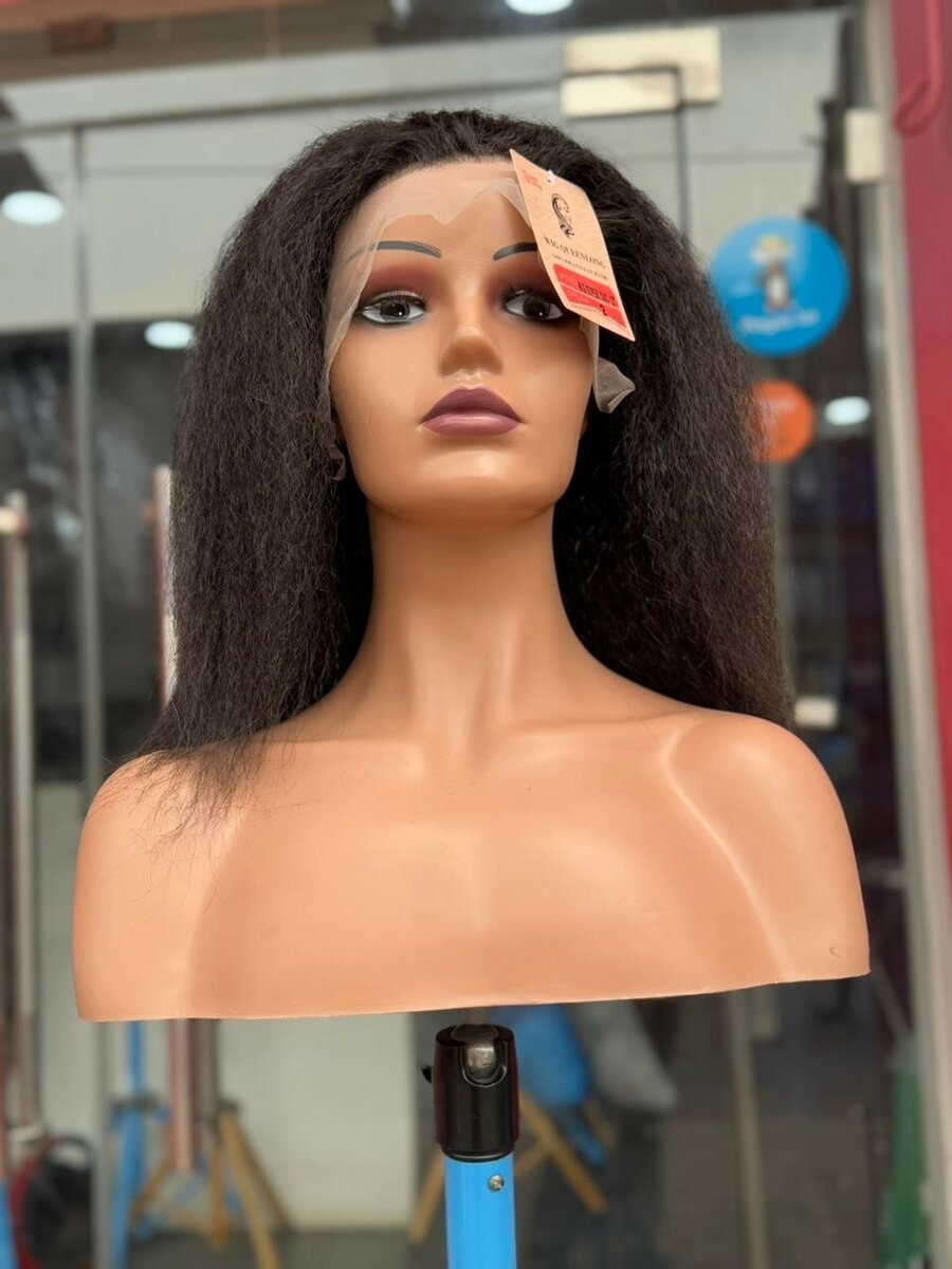 Kinky Straight effet cheveux T12