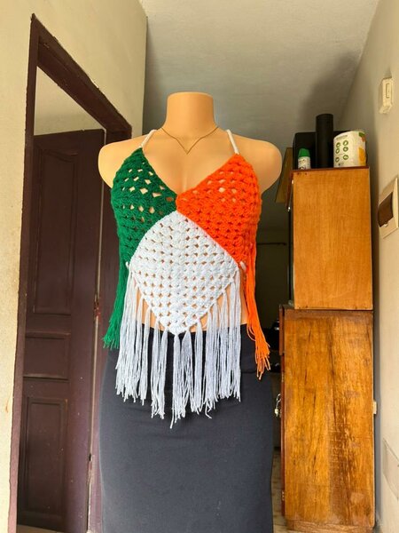 Top crochet coloré bohème