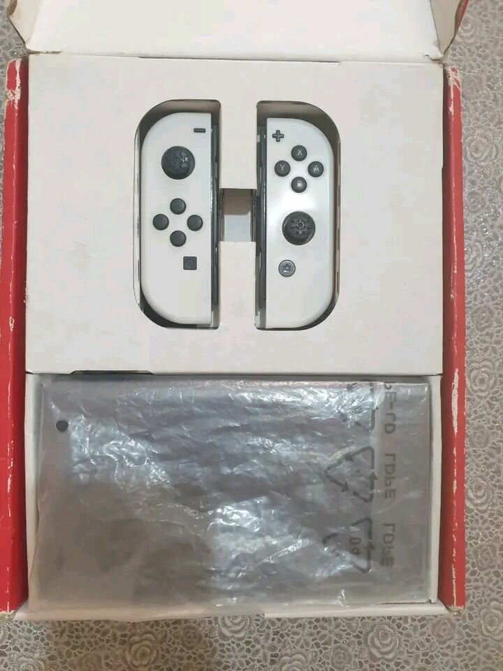 Console portable avec manettes