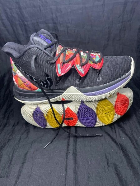 Nike kyrie 5